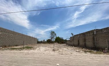 TERRENO CON ESCRITURAS ATRÁS DE BONATERRA Y DEL COLEGIO HERBART