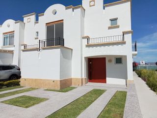 CASA EN VENTA EN BOSQUES DEL PARAISO