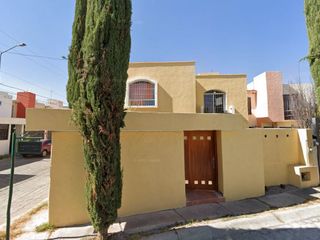 venta de atractiva casa en Mauricio Garcés 802, La Joya,  Querétaro