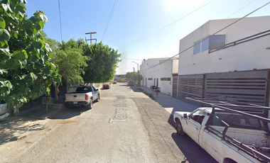 CASA DE RECUPERACION BANCARIA EN  de Marfil, Residencial las Torres Sector II, Torreón, Coahuila de Zaragoza, México