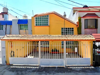 Casa en venta en Calle de Lima, Valle Dorado, Tlalnepantla, VPV