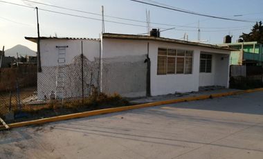 Venta Casa en obra blanca, con terreno, en esquina, todos los servicios.