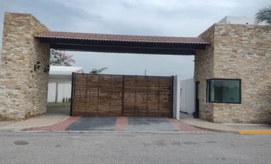 Casa en Condominio con Alberca