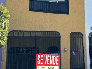 Casa en venta en colonia Juárez en Mazatlán