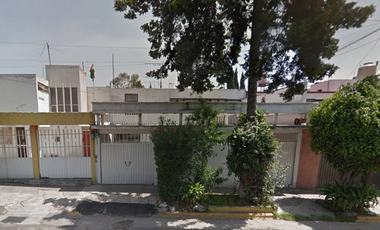 Casa en venta en Calle Viveros de Asís, Habitacional Viveros de la Loma, Tlalnepantla de Baz, Estado de México,