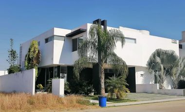 Casa en venta en Fracc.Valle Imperial, Coto Británico, Zapopan, Jal