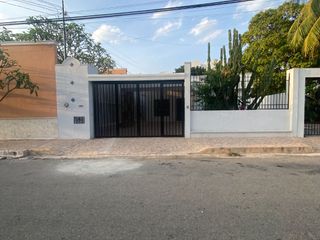 Casa en renta amueblada en San Ramón norte, Mérida, zona exclusiva