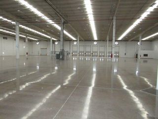Nave industrial en renta 10,000 m2 dentro de parque
