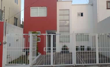 AAA Casa en venta en Lomas Lindas, Atizapán de Zaragoza.