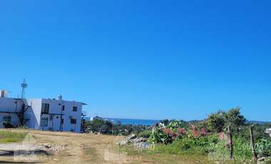 VENDO TERRENO EN BUCERIAS MUY CERCA DE PLAYA 505 M2 CON SERVICIOS Y BONITAS VISTAS AL MAR.