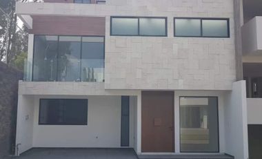 Venta de Casa en Morillotla 4 Habitaciones 1 en Planta Baja