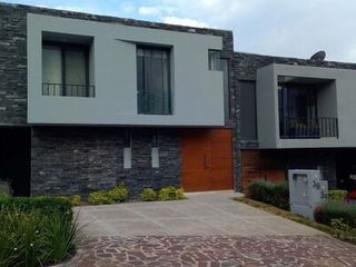 CASA EN VENTA ALTOZANO