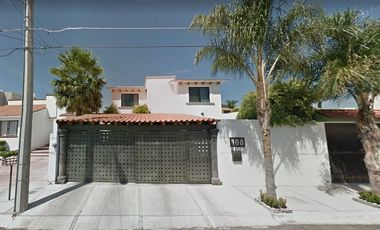 A LA VENTA; MAGNIFICA CASA EN REMATE BANCARIO EN JURIQUILLA, QUERETARO