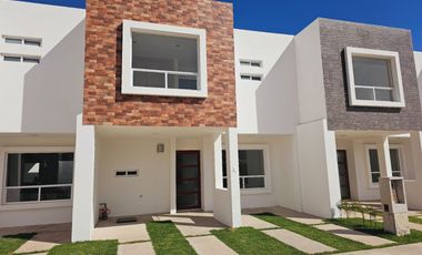 CASA NUEVA EN VENTA UBICADA EN FRACCIOANMIENTO QUETZALI CUAUTLANCINGO