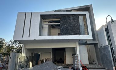 VENTA DE CASA EN LA JOYA MAGNOLIA CARRETERA NACIONAL