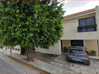 ¡Excelente casa en venta ,Remate Bancario en Jardines de Vista Alegre ,Calle 6B MERIDA YUCATAN!!!!!
