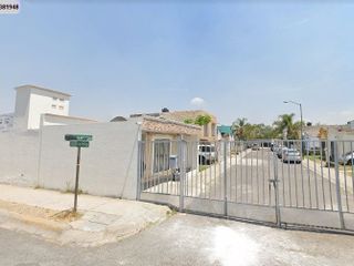 CASA EN VENTA, *** NO CREDITO *** FRACC. LOS FRESNOS, TLAJOMULCO DE ZUÑIGA JALISCO, 3 RECAMARAS, 2 BAÑOS, 2 ESTACIONAMIENTOS.