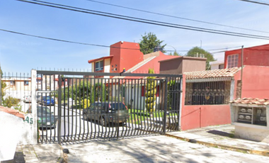 CASA DE 2 PISOS EN VENTA EN BOSQUES DE SAN SEBASTIAN PUEBLA