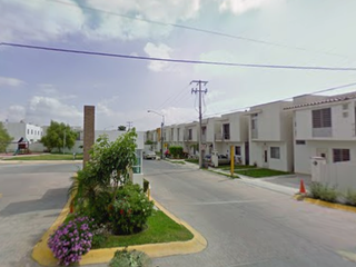 CASA EN PLAZA NAPOLI, MONTERREY, FRACC LAS PLAZAS, NUEVO LEON. ¡CASA EN REMATE! -FQA