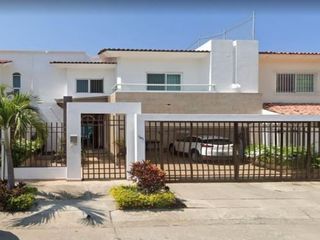 EXCELENTE CASA EN VENTA  RIO CUTZMALA, PUERTO VALLARTA JALISCO