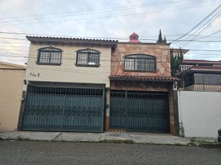 Casa en Venta en Metepec Col Xinantecatl