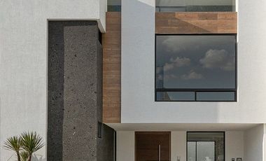 CASA 3 NIVELES EN PARQUE MÉXICO DE LOMAS DE ANGELÓPOLIS III, EN CLUSTER PREMIUM