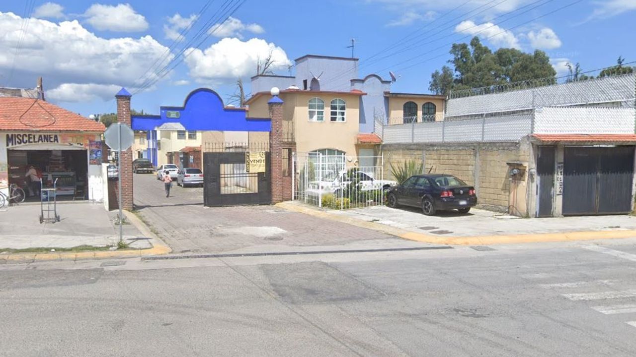 OQS SM CASA EN ZENZALES, LOS SAUCES, TOLUCA