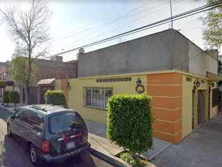 Casa De Recuperación Bancaria En Venta En Col. Moctezuma, Venustiano, Carranza CDMX. FM17