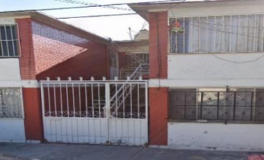 Casa En Venta En Nezahualcóyotl Edo De Méx.