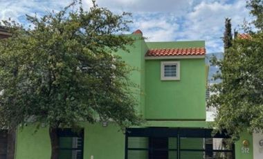 CASA EN VENTA LAS LOMAS SECTOR BOSQUES