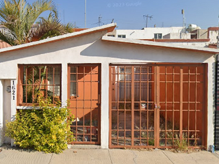 HERMOSA CASA EN SANTIAGO DE QUERETARO, QUERETARO.