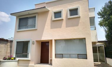 CASA EN VENTA LOMAS DE ANGELOPOLIS 1