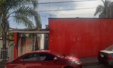 VENTA, CASA EN REMATE BANCARIO EN FRACC. LOMA TETELA CUERNAVACA MORELOS MEXICO.