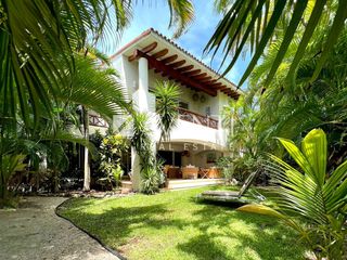 Casa en Venta, Isla Dorada Residencial, Cancún Quintana Roo.
