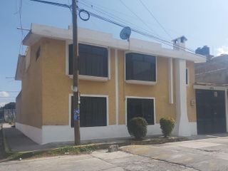 En Venta Casa Sola , en zona Toluca cerca de escuela Ipefh Toluca