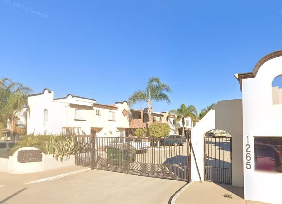 Hermosa y amplia casa en remate en San Borja Residencial, Ensenada