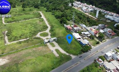 Terreno en venta con uso de suelo comercial en Onix, ideal para Gasolineria