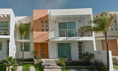 Exclusiva Casa en Remate Bancario, en Juriquilla, Queretaro