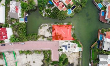 Terreno en venta en Isla Dorada Residencial en Cancún, Quintana Roo.