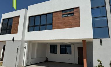 Casa de 3 Recamaras en conjunto cerrado Cuatlancingo, Puebla