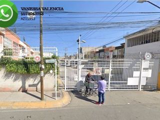 VENTA DE CASA EN LA CALLE CIRCUITO DE BOSQUES DE PORTUGAL LOS HEROES TECAMAC TECÁMAC ESTADO DE MEXICO