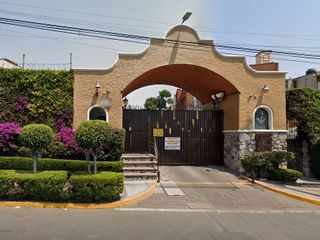 Casa en venta en Arcos de Centenario, seguridad de Inversión al 100% POR ESCRITO.