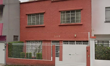 FABULOSO REMATE BANCARIO, CASA A LA VENTA EN NARVARTE PONIENTE