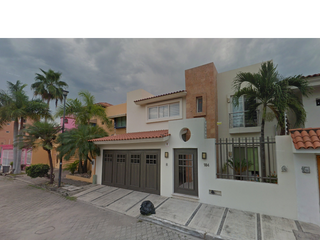 Casa En Calle Melchor Ocampo Col. Diaz Ordaz Puerto Vallarta Jal. Oportunidad ***JHRE
