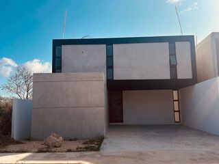 VENTA CASA EN PRADERAS DEL MAYAB, CONKAL VENTA, NUEVA.