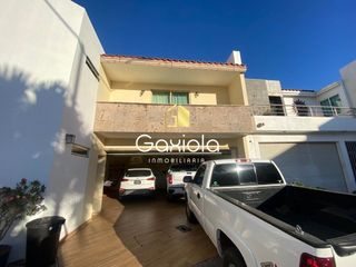 Se vende casa amplia, ubicada en La Conquista Residencial, sector norte, Culiacan