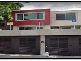 Casa en Venta de Recuperación Bancaria en Boulevard Popocatépetl, Habitacional los Pirules, Tlalnepantla de Baz, Estado de México.