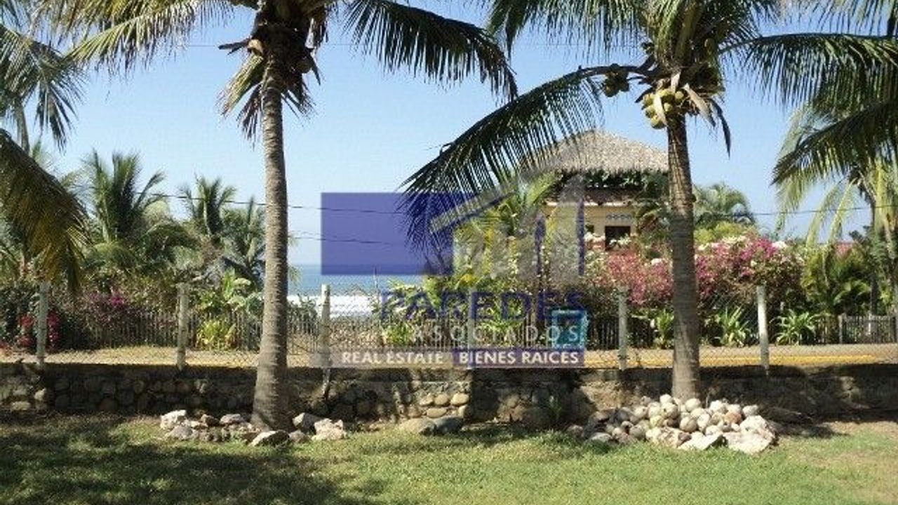 Casa en venta en Troncones 