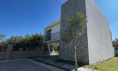 VENTA CASA EN CONDOMINIO CON ROOF GARDEN PARQUE OAXACA PUEBLA CAS_4588 PP