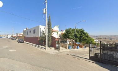 VENTA, CASA EN REMATE BANCARIO EN COLONIA VILLA RESIDENCIAL SANTA FE, BAJA CALIFORNIA NORTE